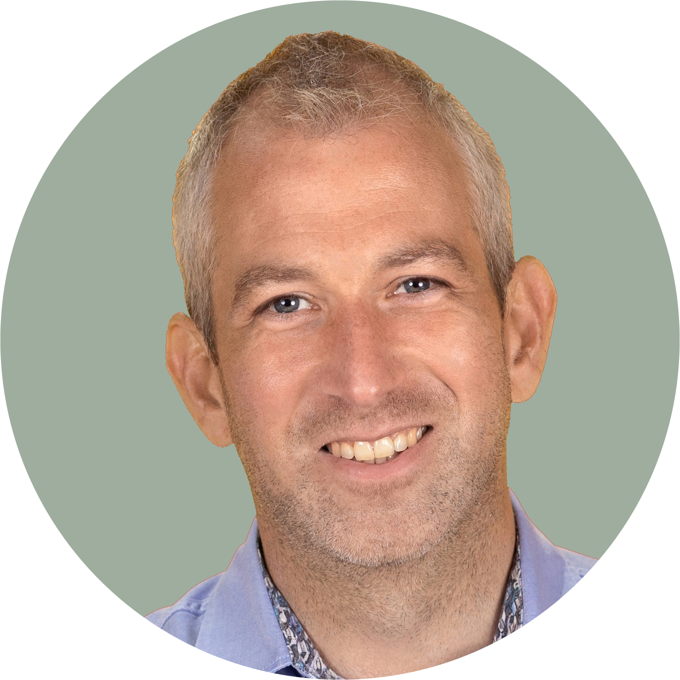 Headshot of Dr. Miel Hostens